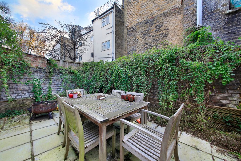 Property photo 3 of 9