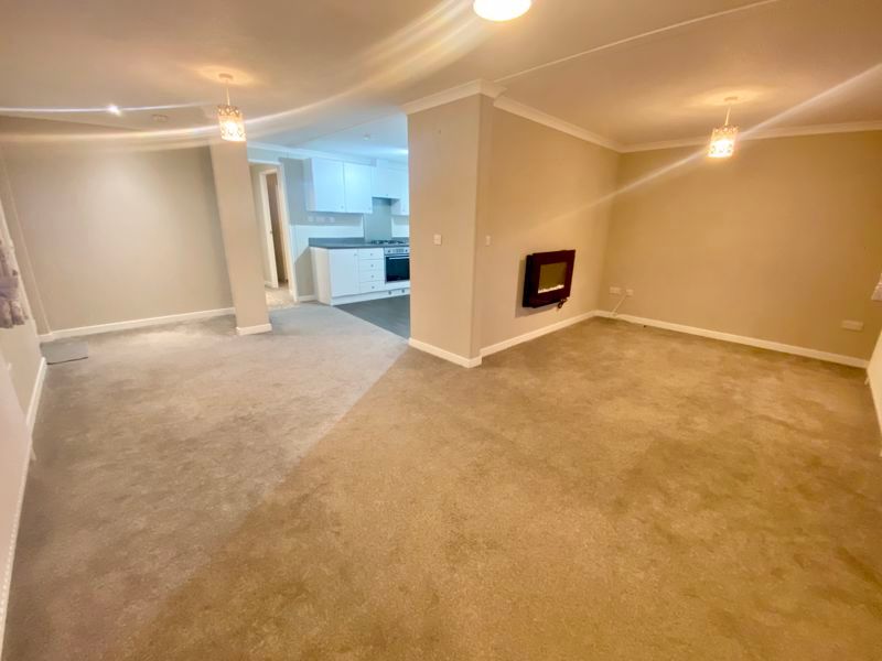 Property photo 2 of 31 Living Room