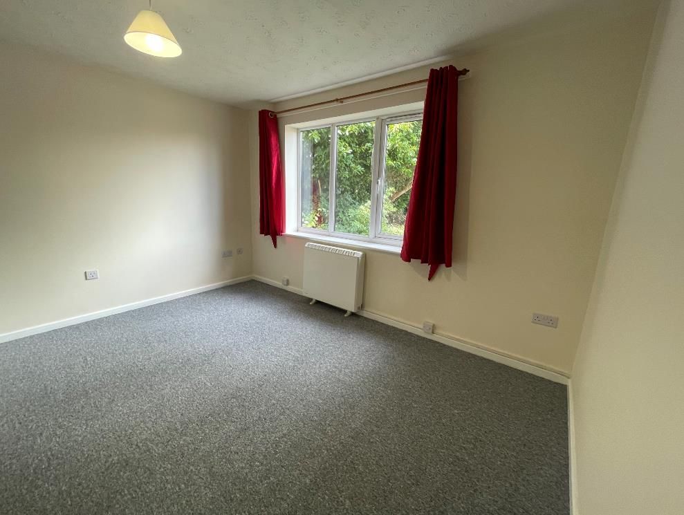 Property photo 2 of 11 Room 2.Png