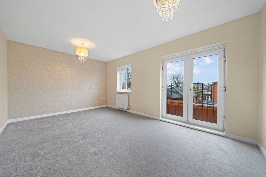 Property photo 2 of 23