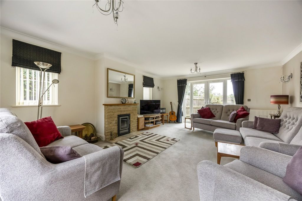 Property photo 2 of 15 Picture No. 25