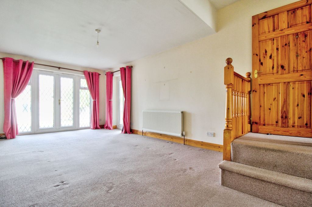Property photo 2 of 22 12