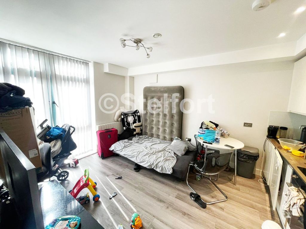Property photo 1 of 4