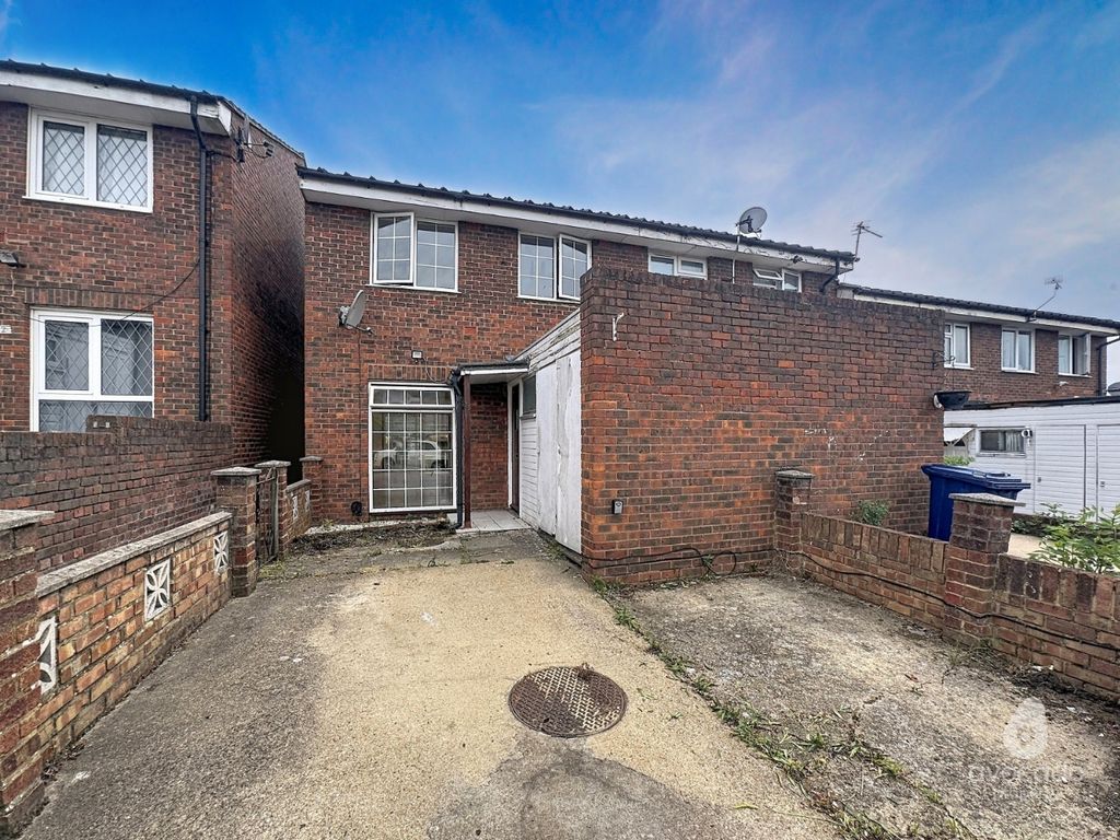 Property photo 1 of 18 5106512