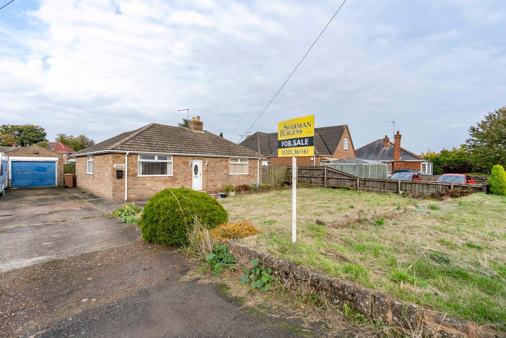 Property photo 1 of 11