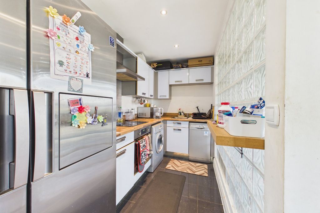 Property photo 3 of 7 Picture No. 08