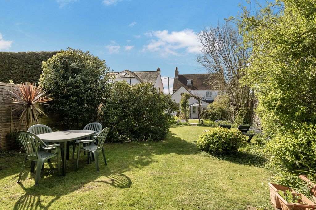 Property photo 2 of 23
