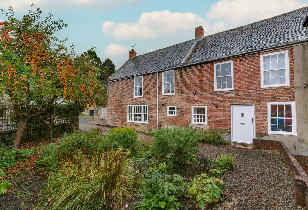 Property photo 1 of 31