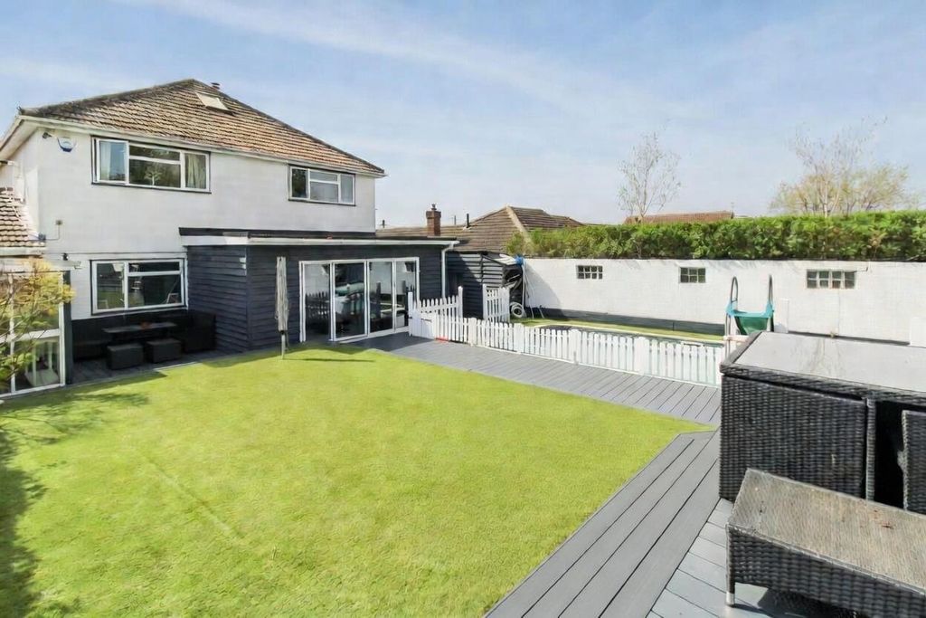 Property photo 1 of 22 Garden