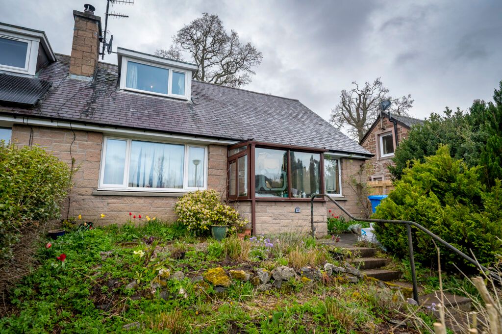 Property photo 1 of 37