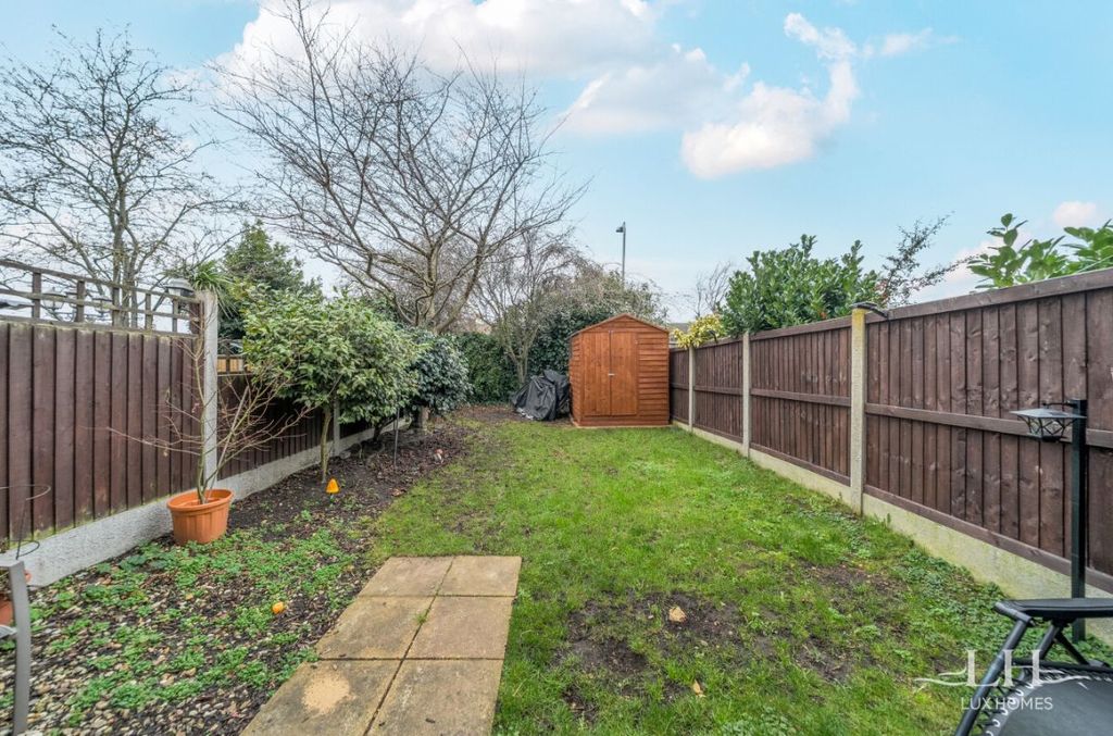 Property photo 2 of 22