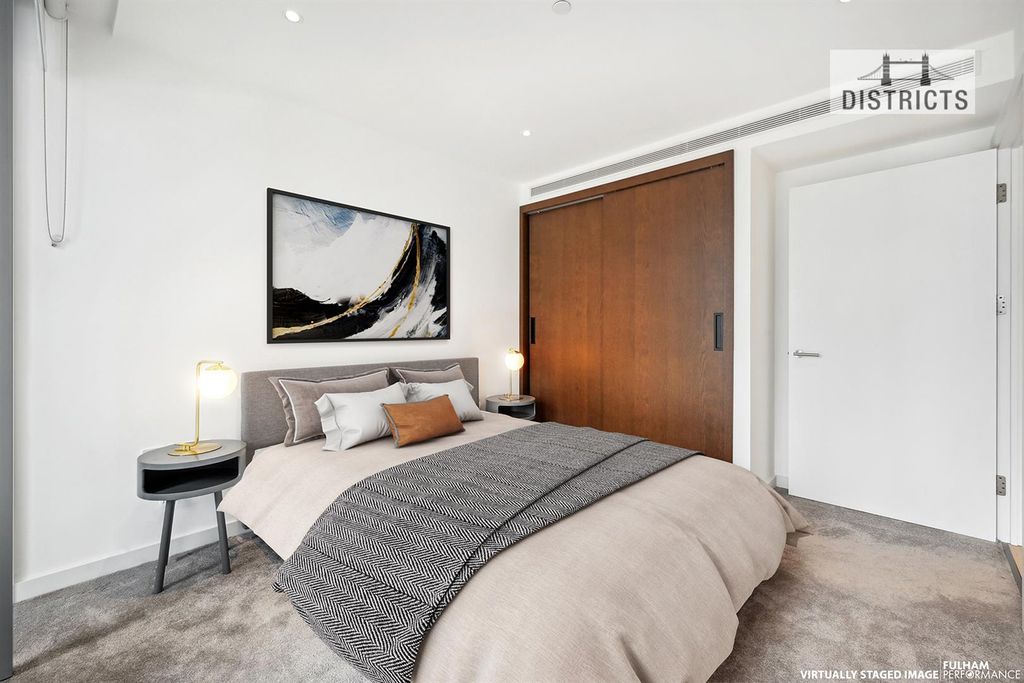 Property photo 3 of 10 1608 Landmark Pinnacle (7).Jpg