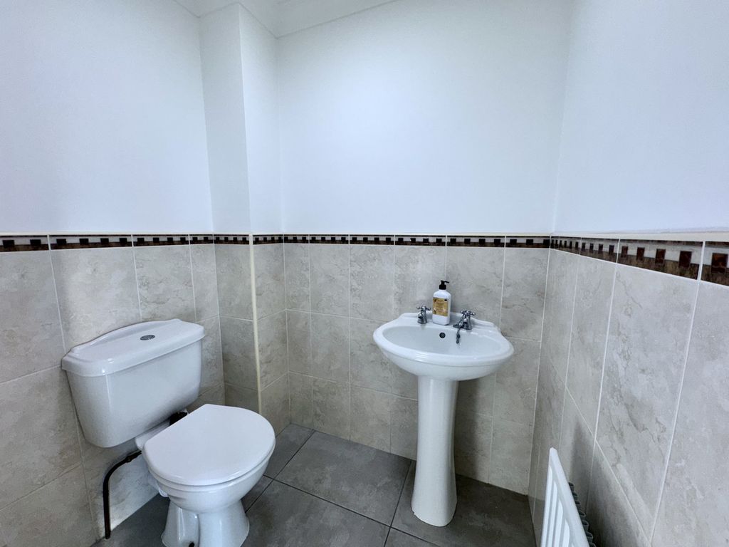 Property photo 3 of 26