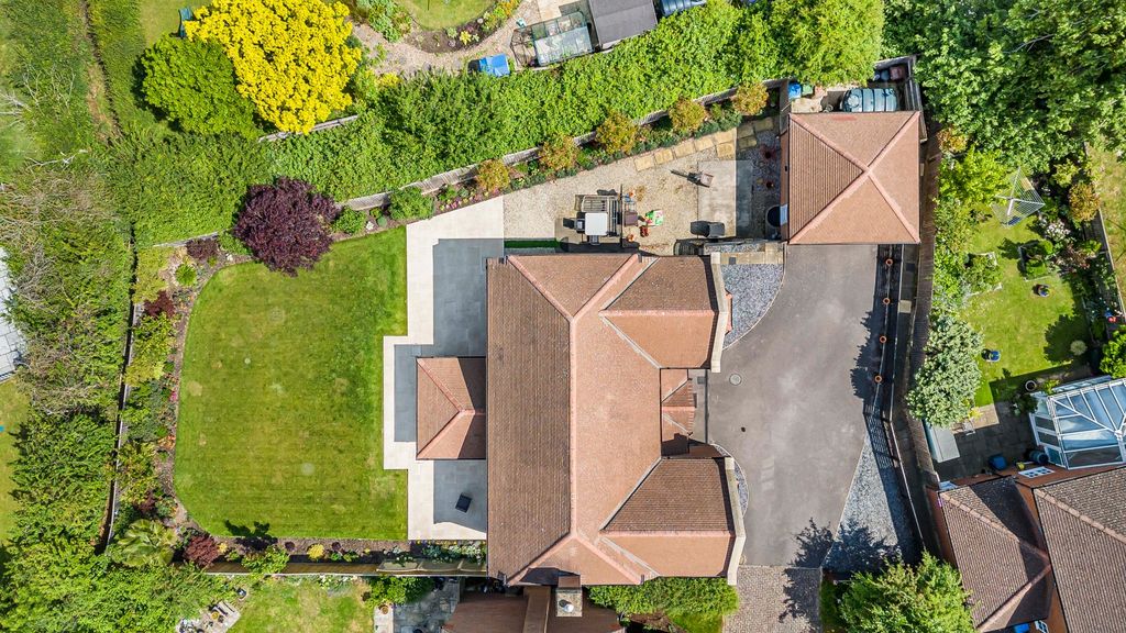 Property photo 1 of 16 Birds Eye