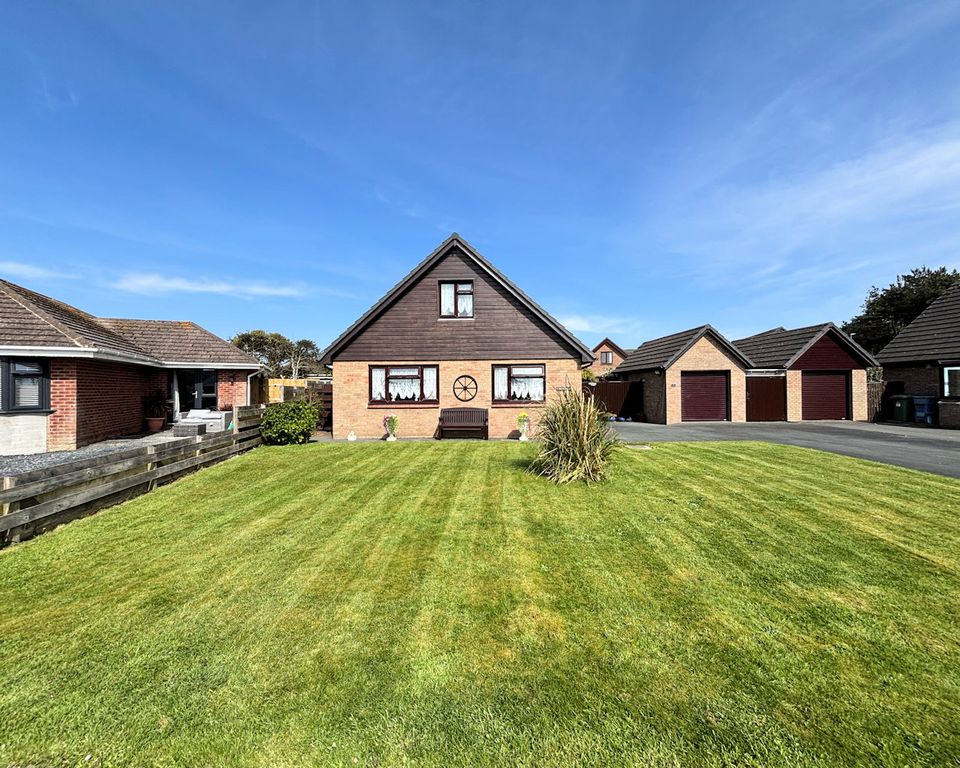 Property photo 1 of 42