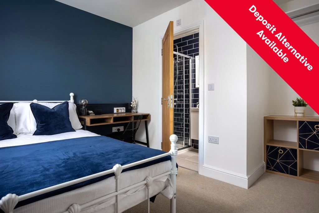 Property photo 1 of 24 Bedroom