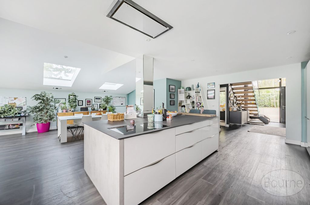 Property photo 3 of 20 E798A749-111B-46F...