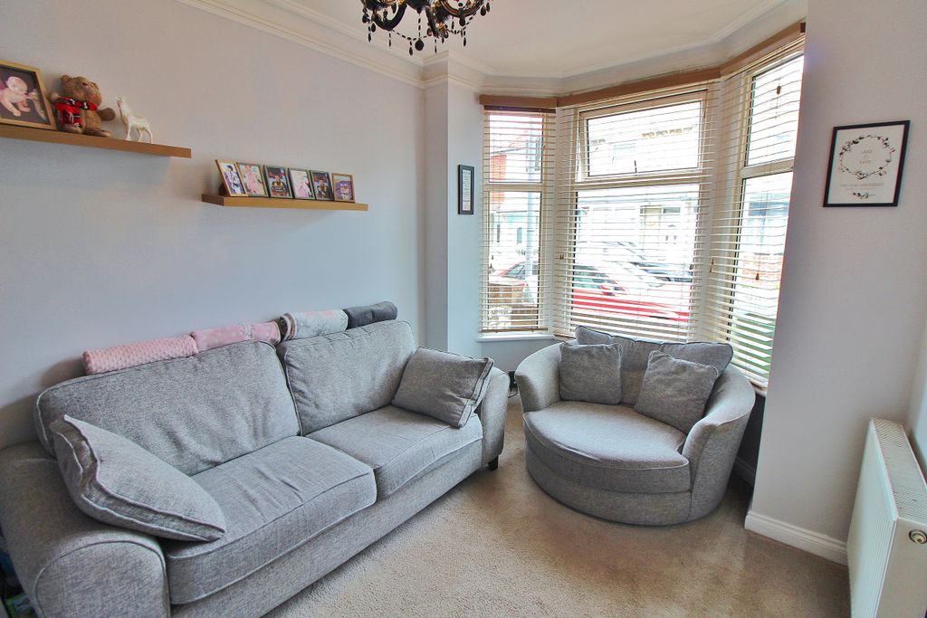 Property photo 2 of 11
