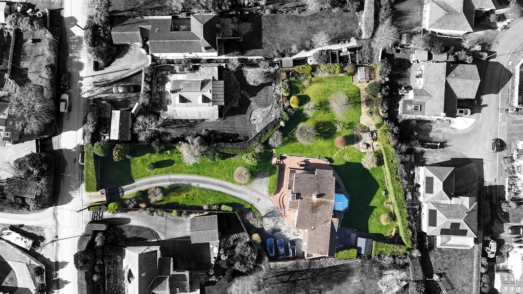 Property photo 3 of 30 Drone Birds Eye.Jpg