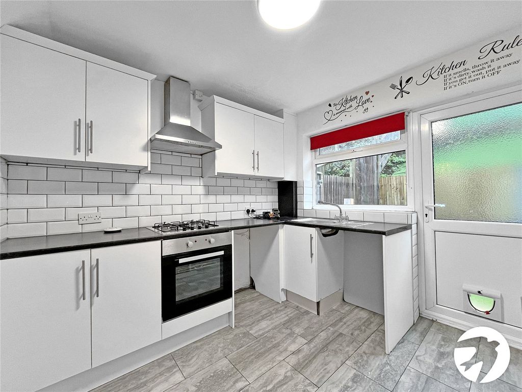 Property photo 2 of 12 Picture No. 38