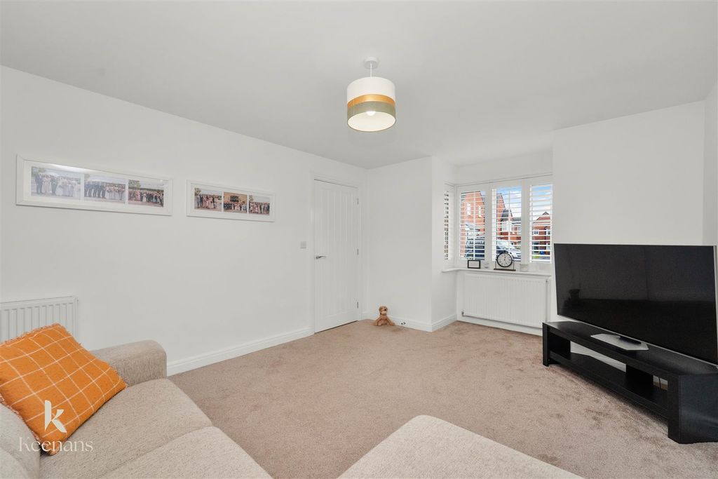 Property photo 3 of 59 4.Jpg
