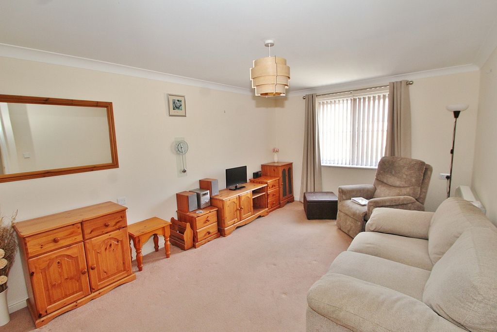 Property photo 2 of 7