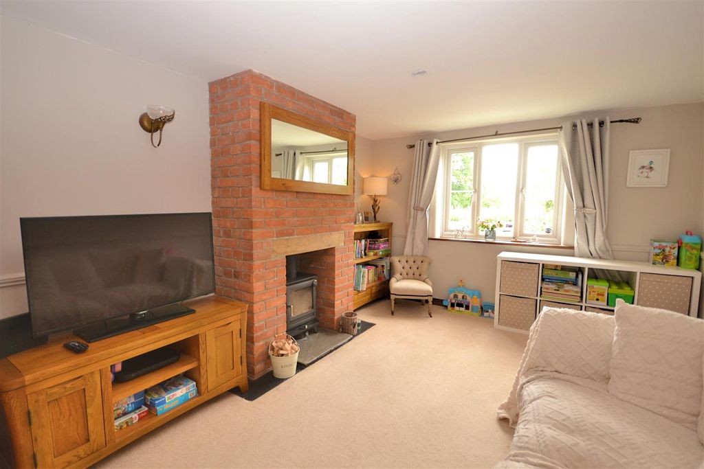 Property photo 2 of 16 9 (48).Png