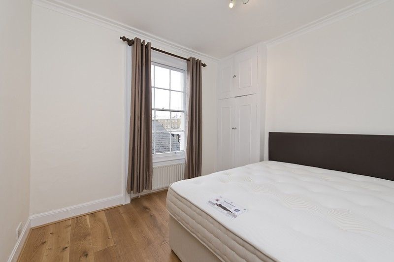 Property photo 3 of 6 Bedroom