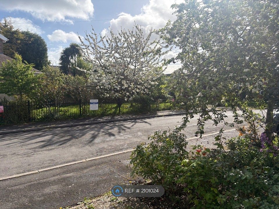 Property photo 3 of 18