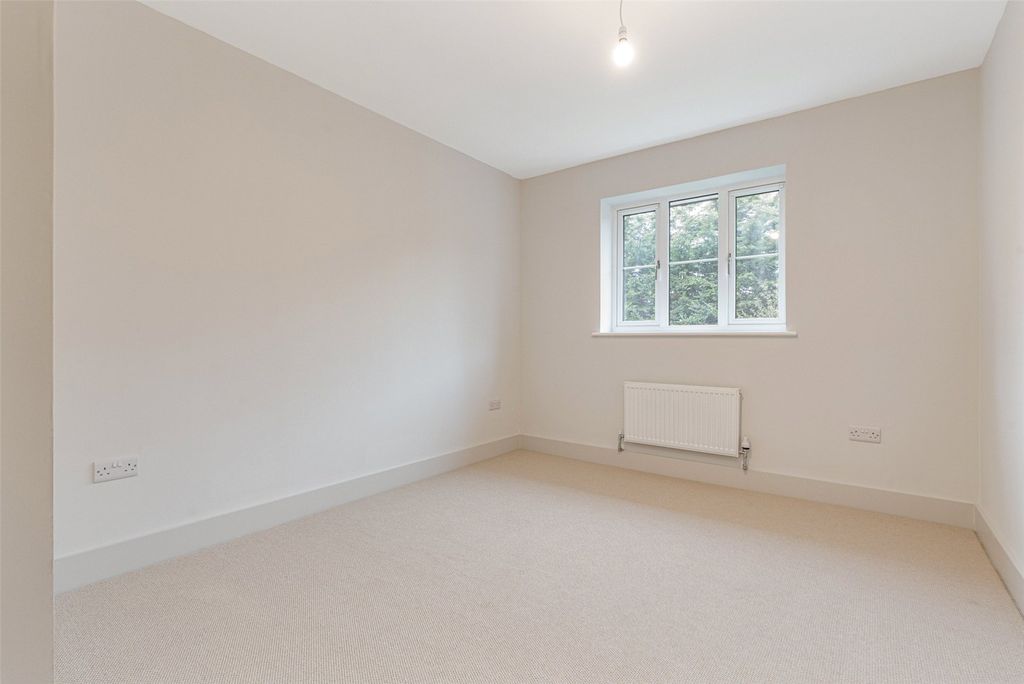 Property photo 2 of 31 Picture No. 01