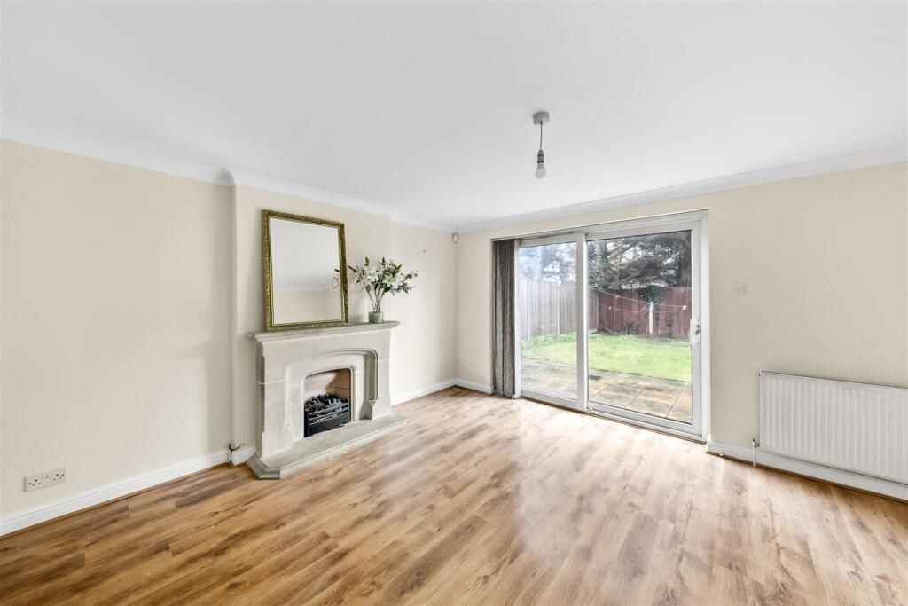 Property photo 3 of 17 Ab12444983Fa6c5938Ab0Fbbb53Fede6.Jpeg