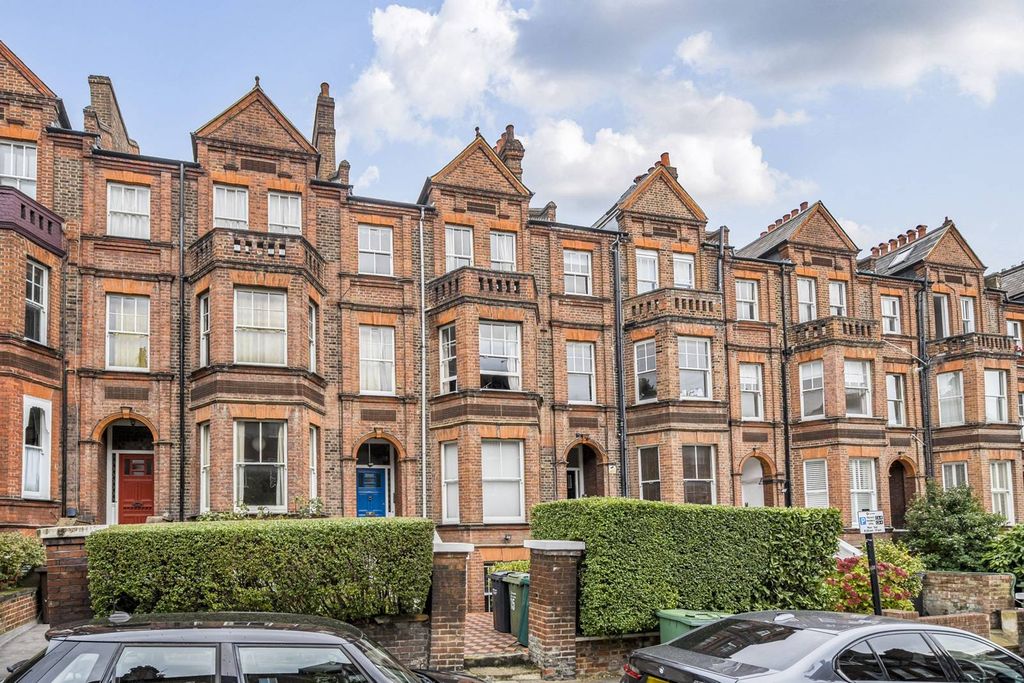 Property photo 2 of 20