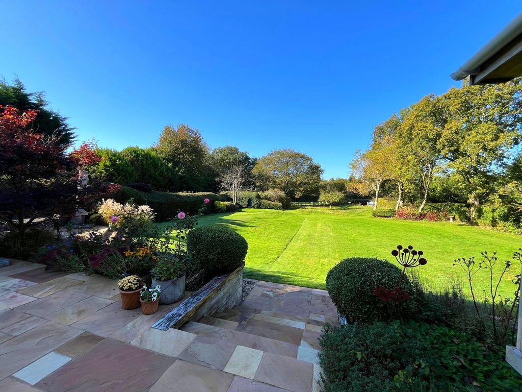 Property photo 3 of 31 Picture No. 14