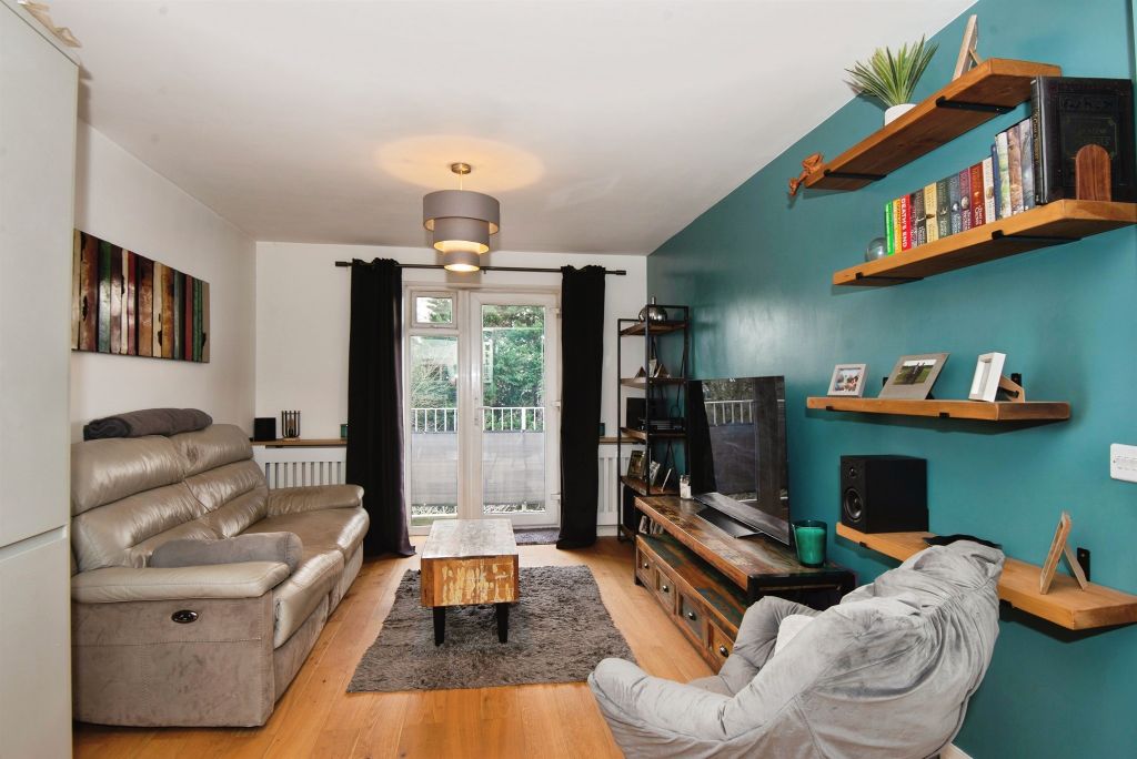 Property photo 3 of 19