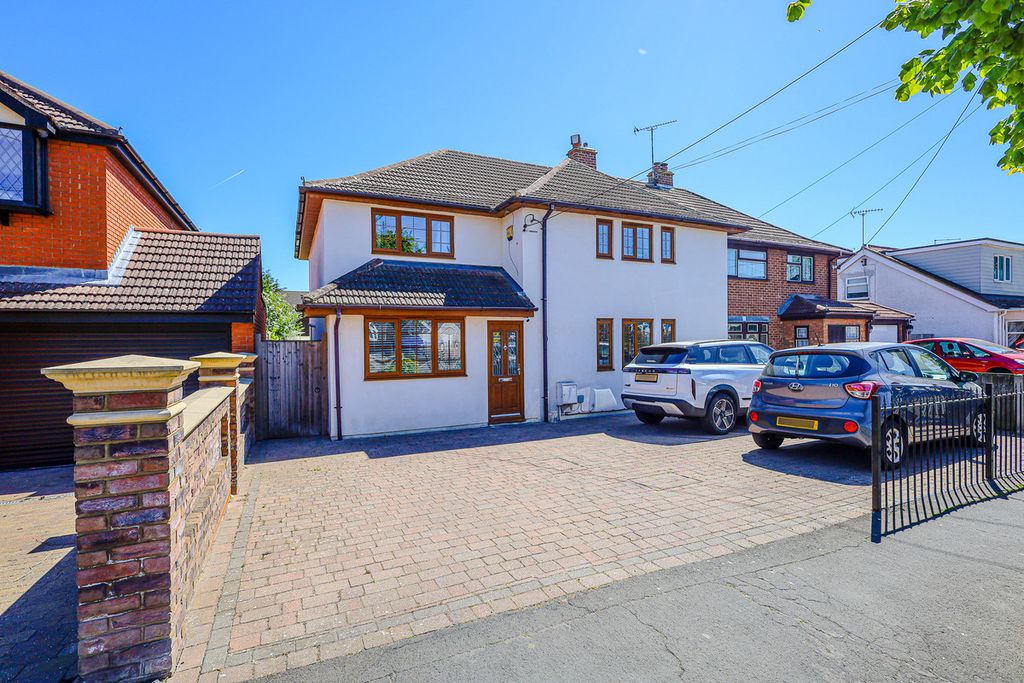 Property photo 1 of 33