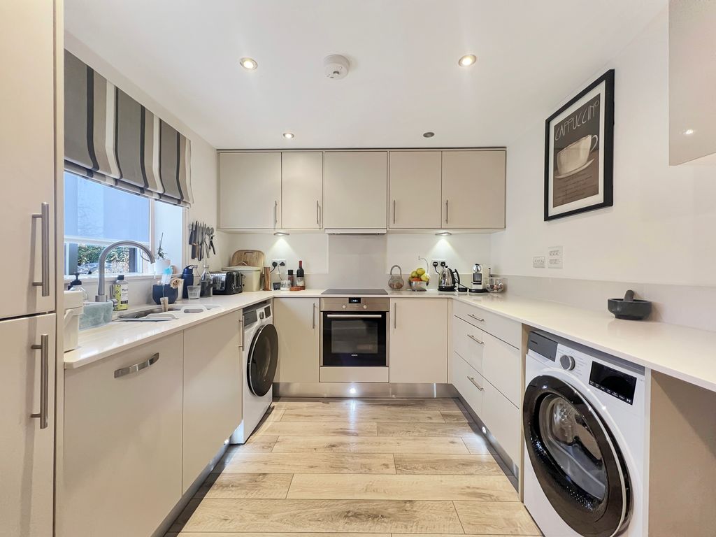 Property photo 3 of 16 8B3Aa53Bdae9930572357201849559998d0F7c8c