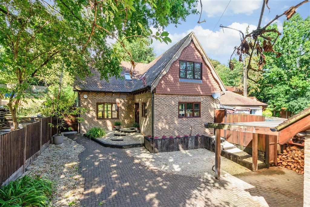 Property photo 2 of 14 Front (Web)