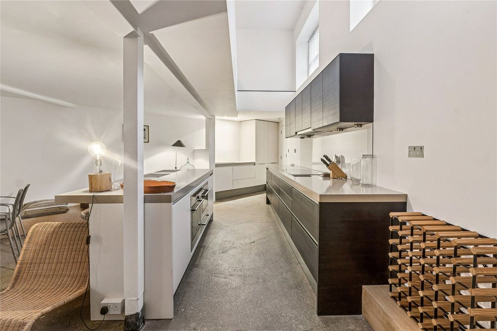 Property photo 3 of 15 Picture No. 32