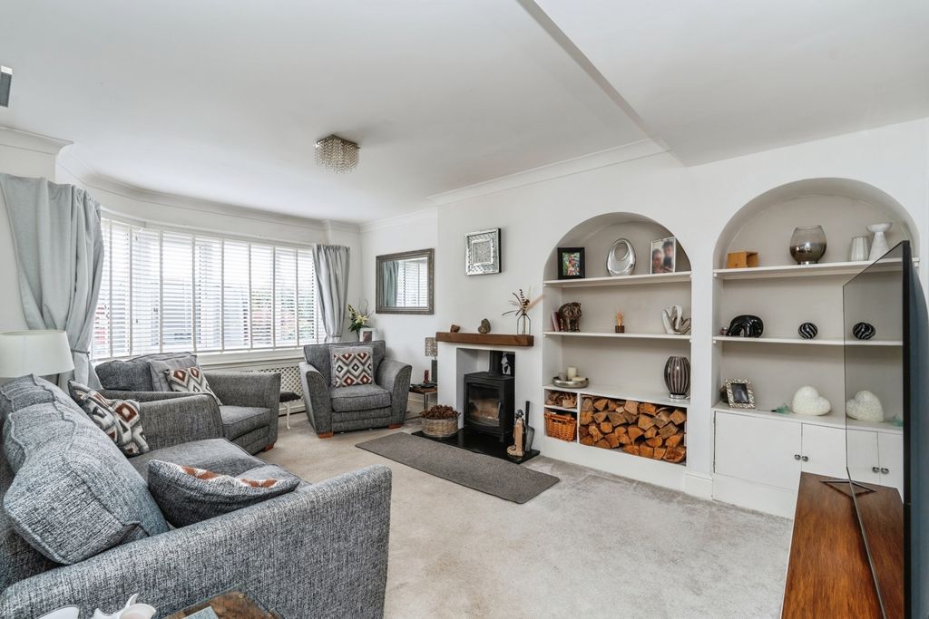 Property photo 3 of 21 Pbox-Img.Jpg