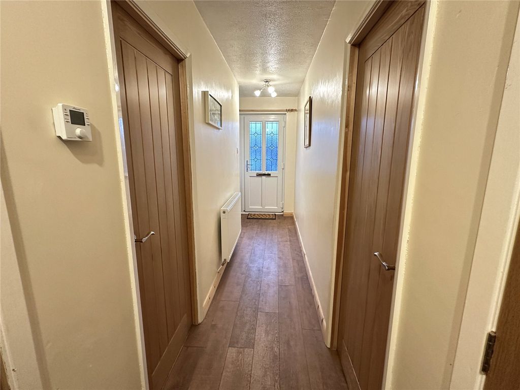 Property photo 2 of 17 Picture No. 18