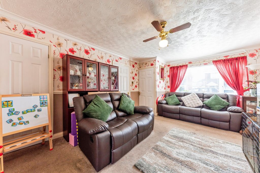 Property photo 3 of 16