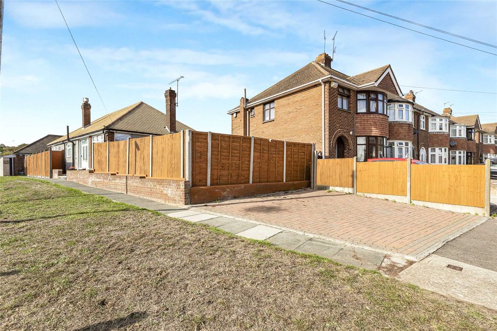 Property photo 3 of 14 Picture No. 24