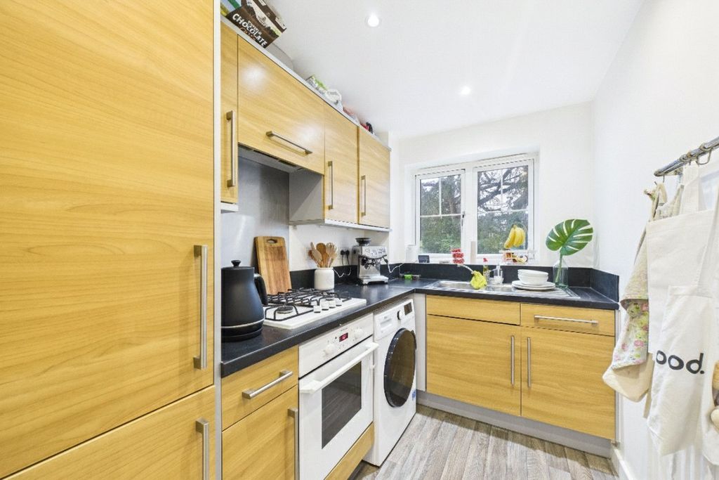 Property photo 2 of 5 Picture No. 22