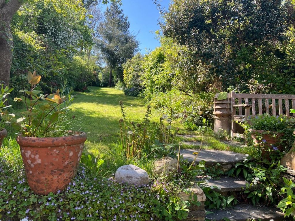 Property photo 3 of 41