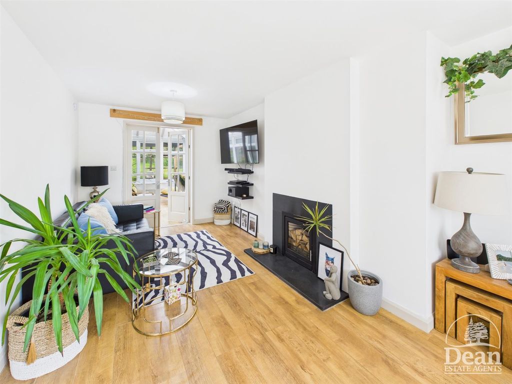 Property photo 2 of 17
