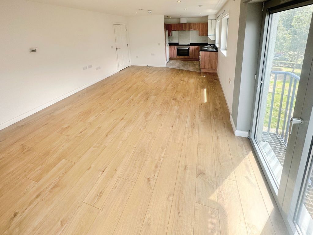 Property photo 2 of 8 Living / Dining Room