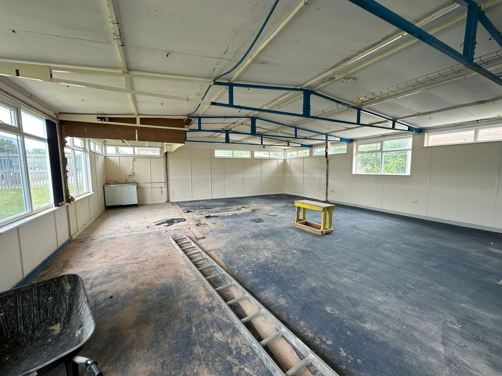 Property photo 1 of 1