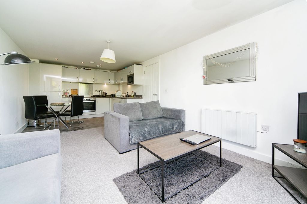 Property photo 2 of 14 Living Room