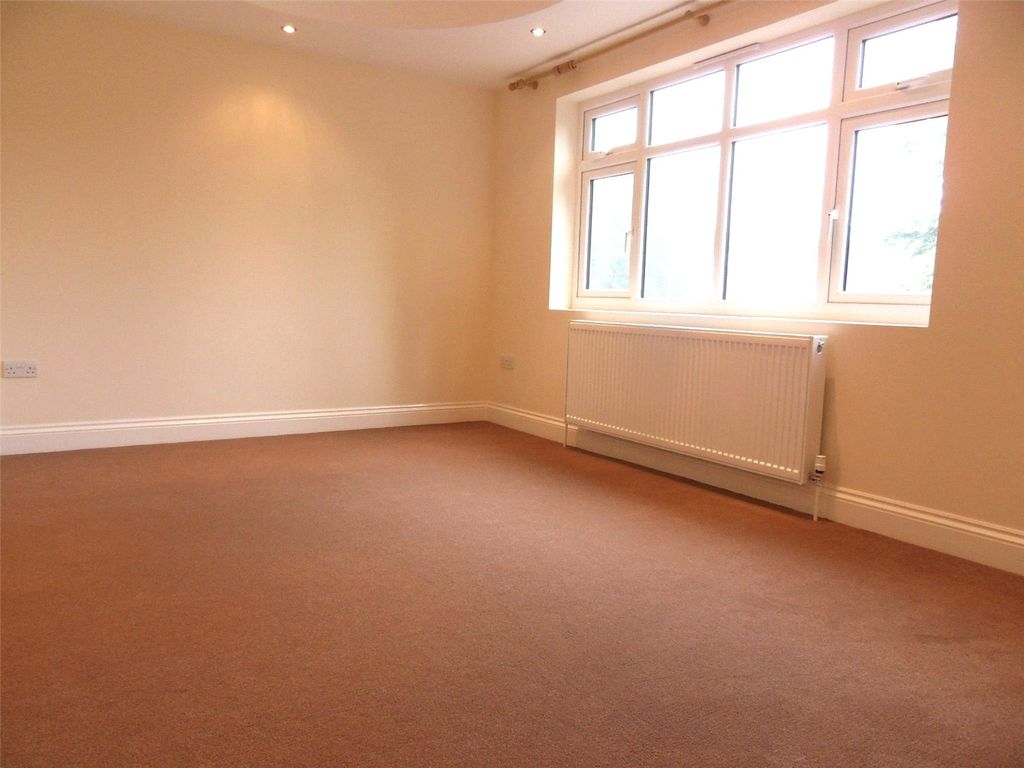 Property photo 3 of 7 Picture No. 05