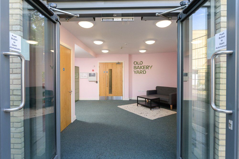 Property photo 2 of 9 Picture No. 14